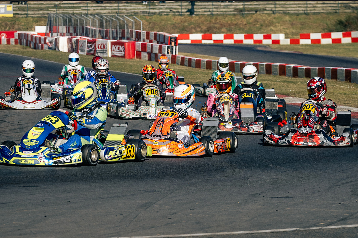 Perfekter Auftakt der AvD-ACV German Karting Series Pro in Kerpen